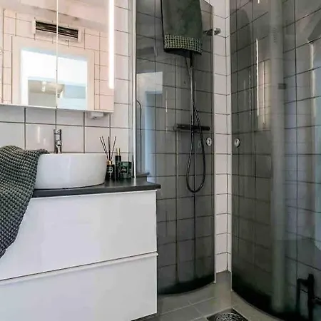 Apartamento Hyggelig Og Sentrumsnaer Leilighet *